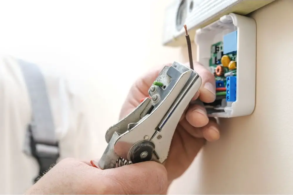 How To Reset Your White Rodgers/Emerson Thermostat: The Only Guide You Need! 3 Thermostat Installation